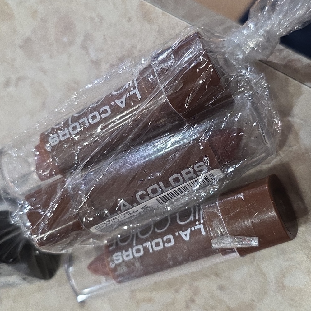 3-Pk Rouge lipstick brown L.A.COLORS